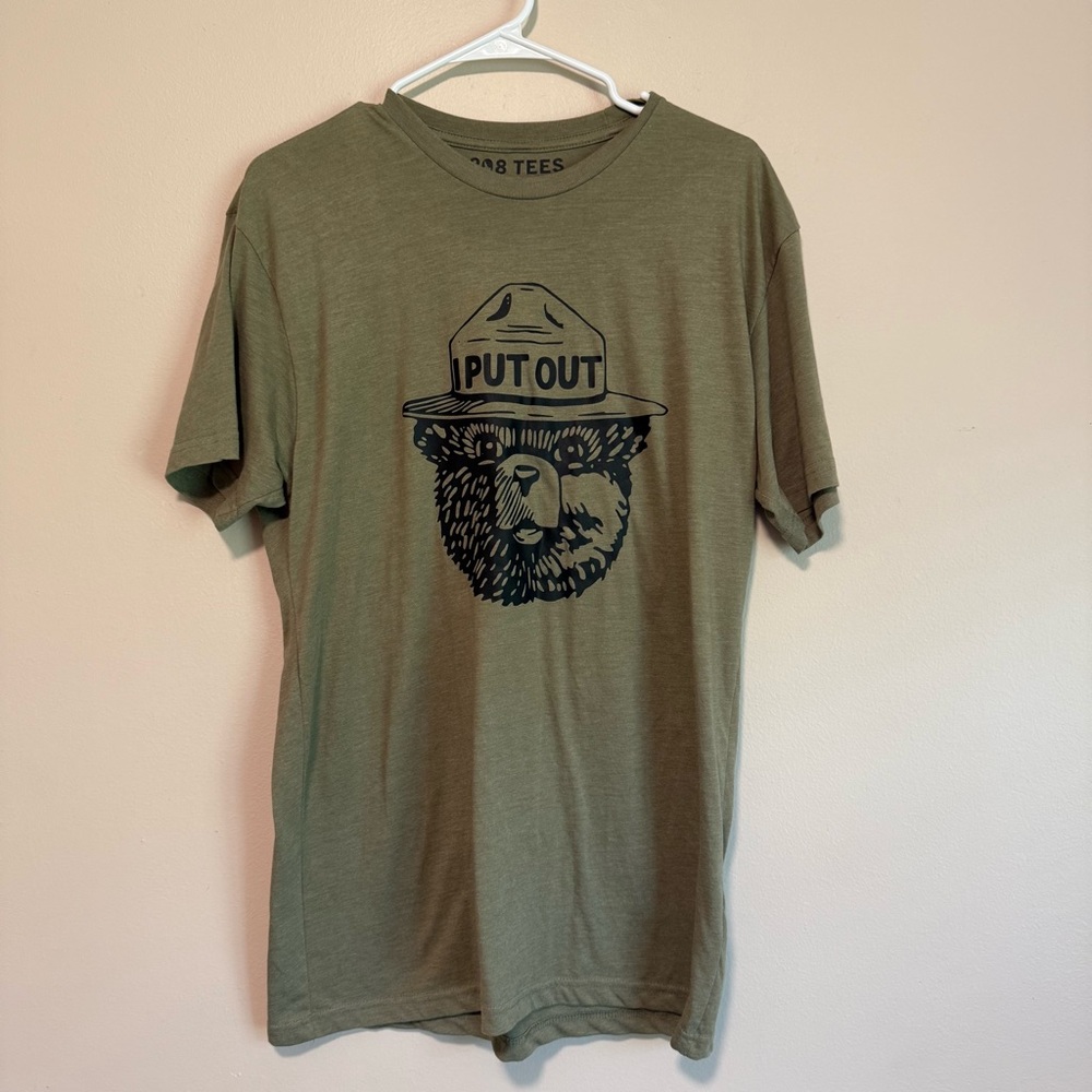 Smokey Bear “I Put Out” Graphic Tee